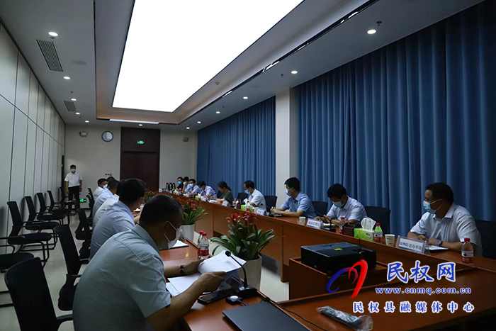 縣委副書記、縣長王靜嫻早餐會查看供電基礎(chǔ)設(shè)施建設(shè)情況