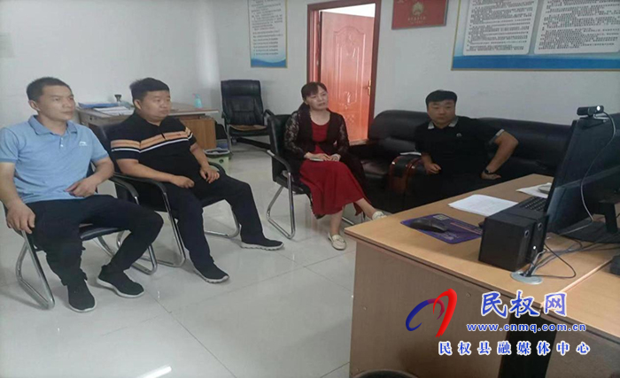 住建局建筑科技節(jié)能服務(wù)中心組織收看2022（第十八屆）國際綠色建筑與建筑節(jié)能大會(huì)直播