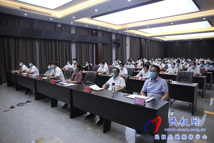 我縣組織收聽收看市委理論學(xué)習(xí)中心組（擴(kuò)大）學(xué)習(xí)報告會（第十期商丘大講堂）