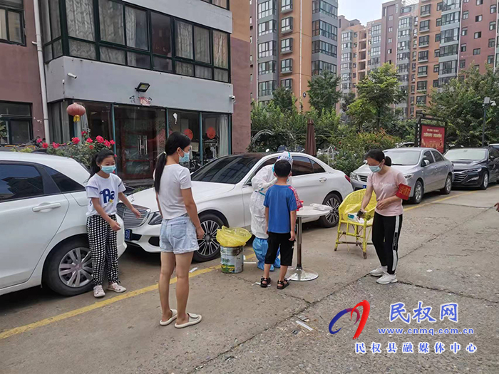 民權縣程莊鎮(zhèn)黨員教師為全縣防疫工作貢獻教育力量