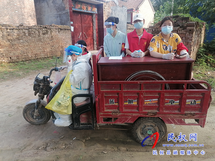 龍?zhí)伶?zhèn)：黨員群眾齊上陣，共同抗議暖人心