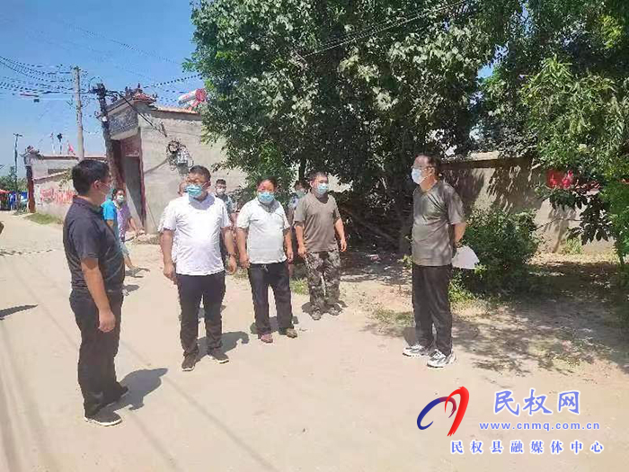 縣領(lǐng)導李國棟到雙塔鎮(zhèn)督導軟弱渙散黨組織整頓工作