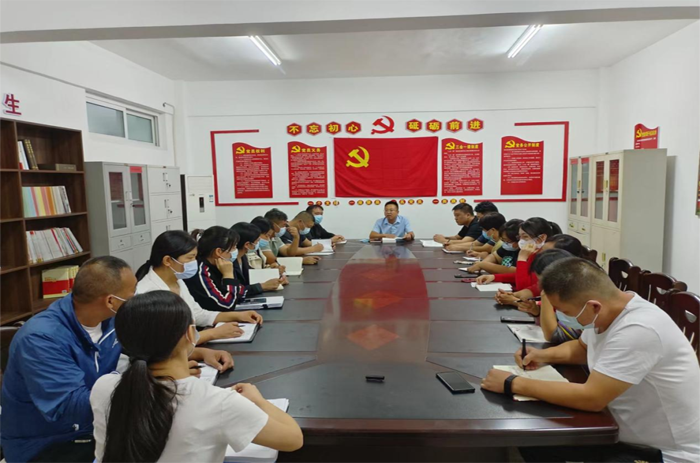 民權(quán)縣部分鄉(xiāng)鎮(zhèn)和縣直單位開展“讀書交流會(huì)”活動(dòng)