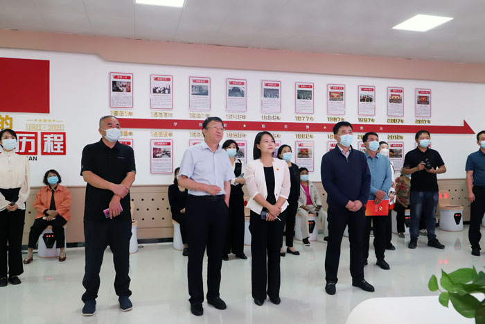 縣領(lǐng)導(dǎo)李國棟率隊(duì)赴永城市考察學(xué)習(xí)全國文明城市創(chuàng)建工作