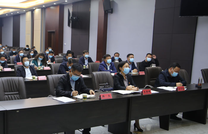 我縣組織收聽收看全省深入推進(jìn)農(nóng)村戶廁問題摸排改回頭看暨農(nóng)村人居環(huán)境集中整治行動電視電話會議