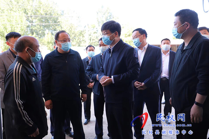 縣委書記張團(tuán)結(jié)調(diào)研鞏固脫貧攻堅(jiān)成果及“五星”支部創(chuàng)建、三秋生產(chǎn)、信訪穩(wěn)定等工作