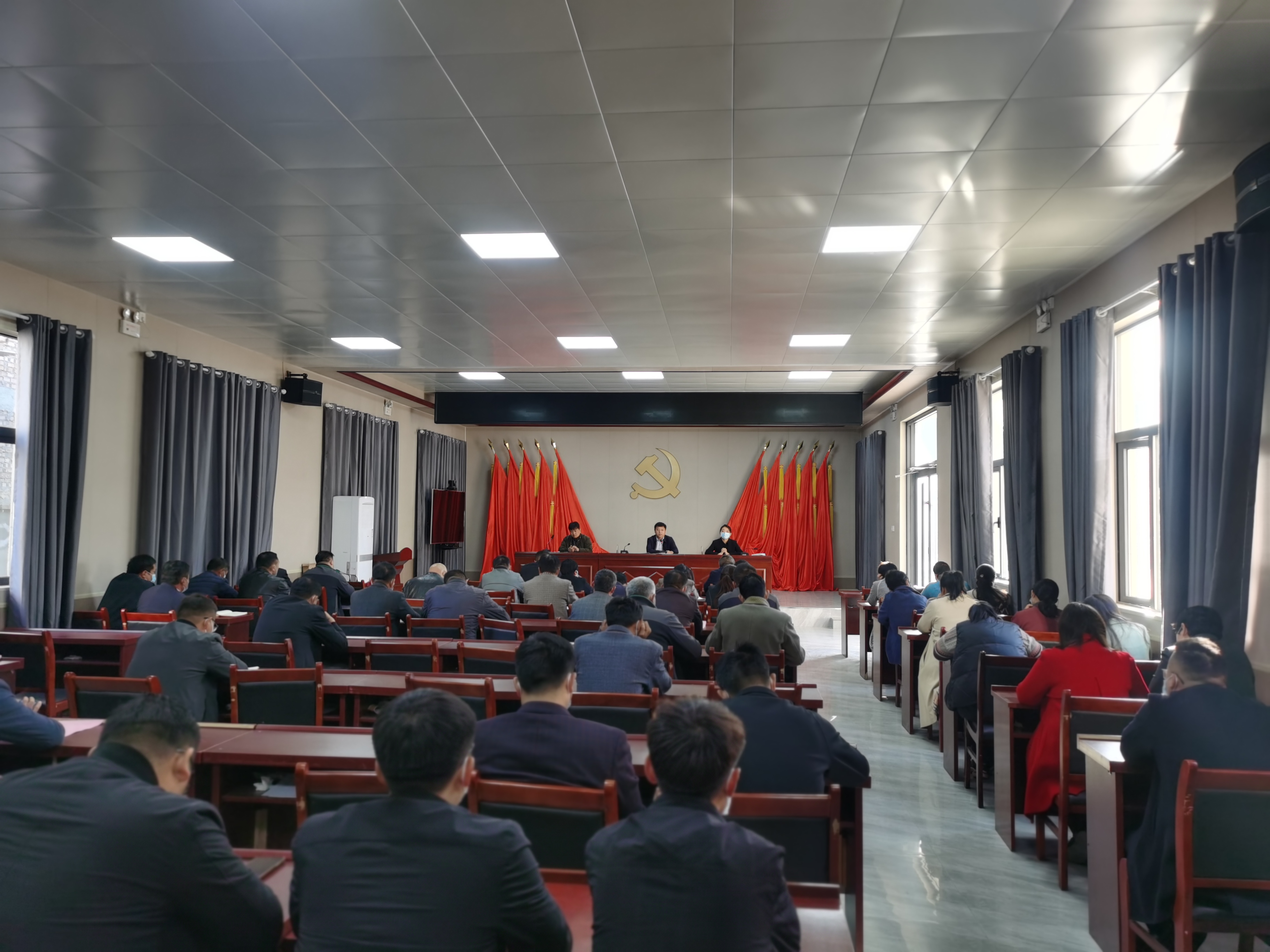 雙塔鎮(zhèn)召開精神文明建設(shè)工作會(huì)議