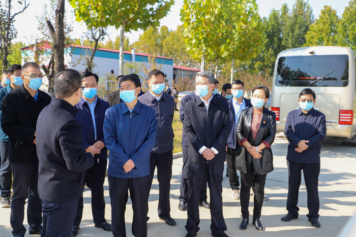 省人大常委會調(diào)研組蒞民調(diào)研“四水同治”工作