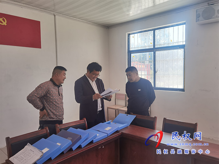 縣領導李君調(diào)研督導信訪維穩(wěn)、疫情防控和鞏固拓展脫貧攻堅成果同鄉(xiāng)村振興有  效銜接工作