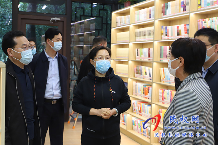 縣委副書記、縣長(zhǎng)王靜嫻早餐會(huì)查看重點(diǎn)項(xiàng)目建設(shè)