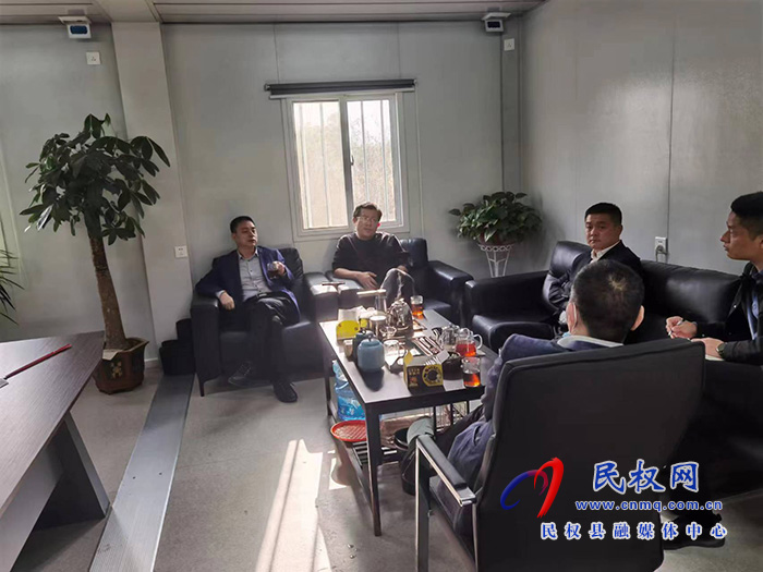 縣領導李君調研督導金藝科技產業(yè)園項目建設和企業(yè)入駐情況