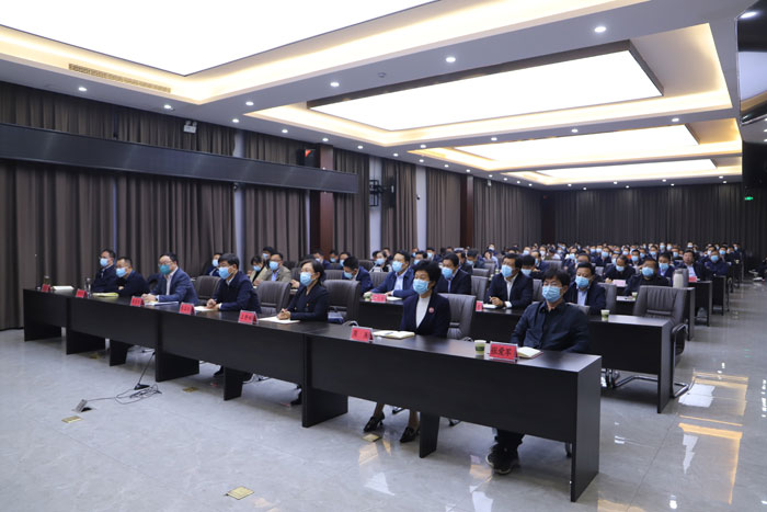 我縣組織收聽收看全市領導干部大會