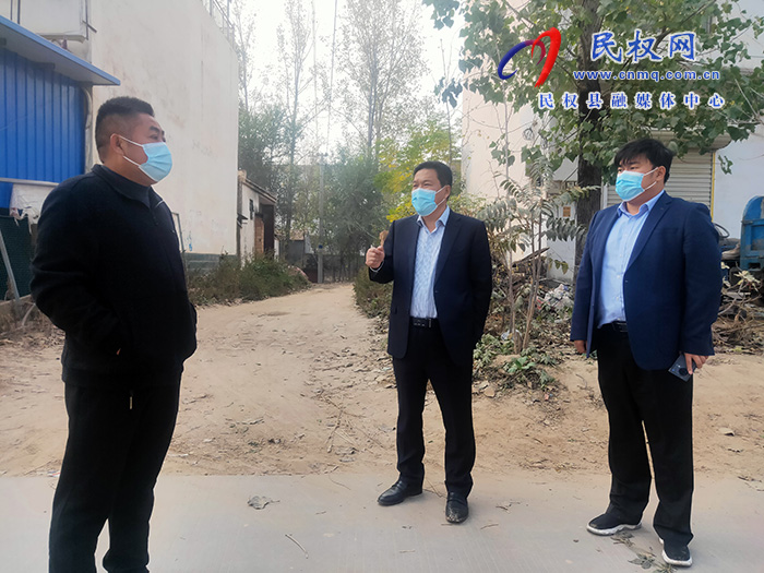 縣委常委、縣委辦公室主任吳杰到野崗鎮(zhèn)指導疫情防控工作