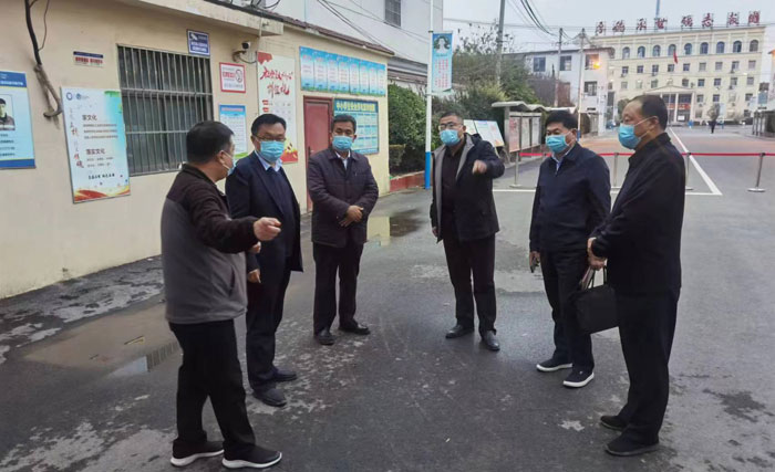 縣委常委、宣傳部長、副縣長畢道喜督導(dǎo)校園疫情防控工作
