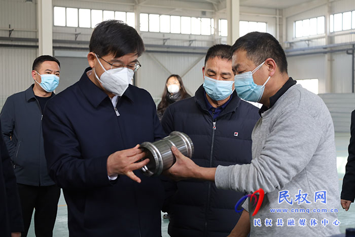 縣委書記張團結(jié)調(diào)研招商引資重點項目建設(shè)情況