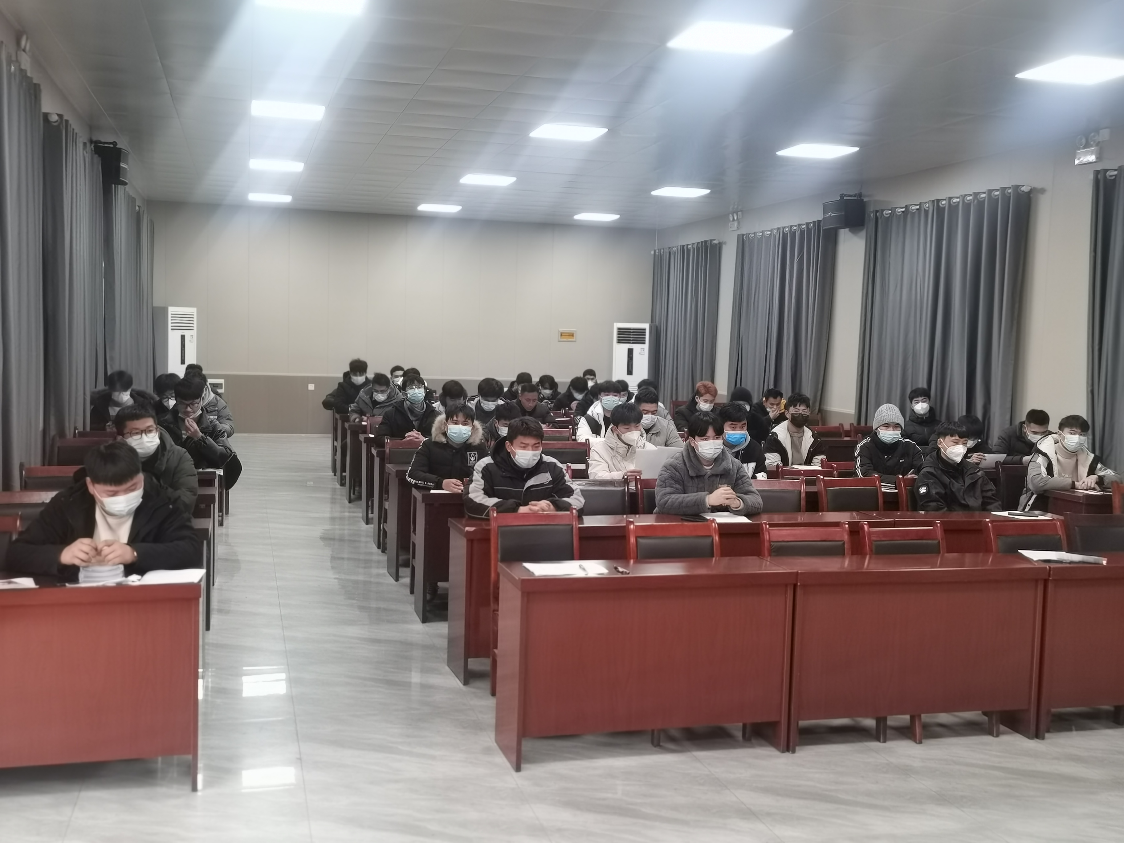 雙塔鎮(zhèn)召開2023年大學畢業(yè)生征兵政策解讀暨座談會