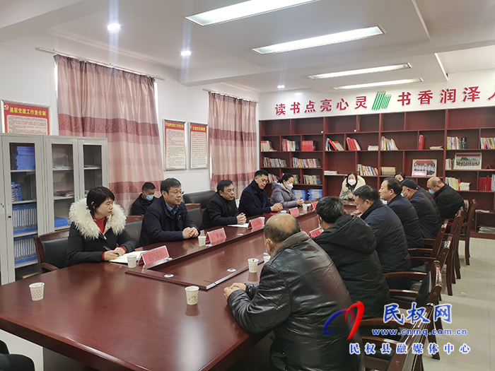 民權(quán)縣教體局聘任民權(quán)博士團(tuán)成員、中科院教育心理學(xué)博士李強(qiáng)為王橋鎮(zhèn)中心學(xué)?！懊u(yù)校長(zhǎng)”