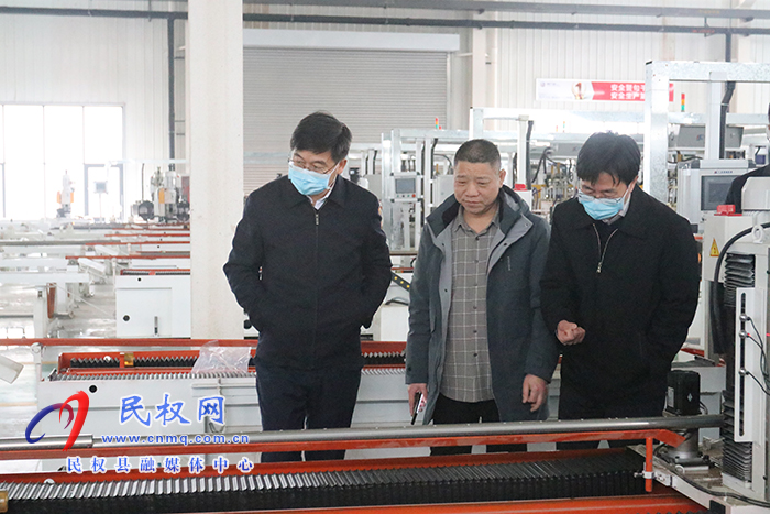 市人大常委會(huì)副主任、縣委書記張團(tuán)結(jié)調(diào)研復(fù)工復(fù)產(chǎn)、安全生產(chǎn)工作