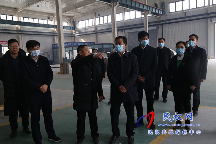 省政府拼搶“開門紅”第四督導(dǎo)和服務(wù)工作組組長，省人力資源和社會(huì)保障廳黨組書記、廳長丁同民到我縣開展督導(dǎo)和服務(wù)工作