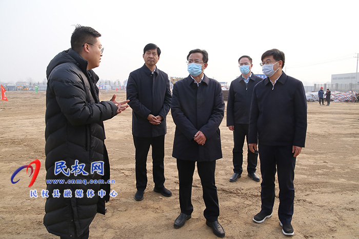 省政府拼搶“開門紅”第四督導(dǎo)和服務(wù)工作組組長，省人力資源和社會(huì)保障廳黨組書記、廳長丁同民到我縣開展督導(dǎo)和服務(wù)工作
