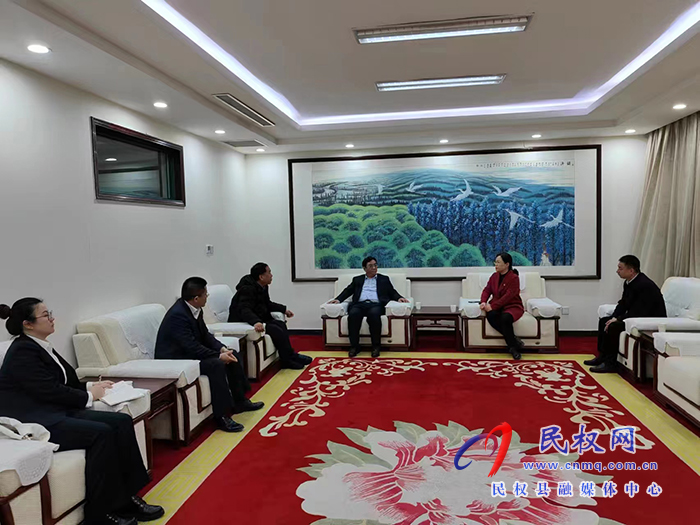 縣委副書記、縣長(zhǎng)王靜嫻會(huì)見(jiàn)單榮文一行