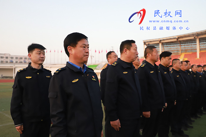 民權(quán)縣城市管理局:開展“強(qiáng)基礎(chǔ) 轉(zhuǎn)作風(fēng) 樹形象”軍事化訓(xùn)練活動(dòng)?