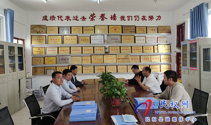 縣人大常委會教工委對我縣農(nóng)村教育發(fā)展現(xiàn)狀進(jìn)行走訪摸底