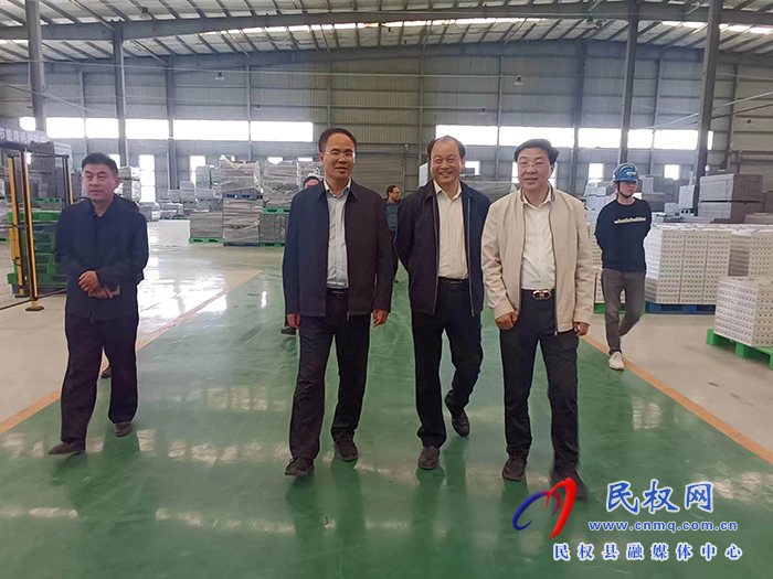 新鄉(xiāng)市人大社會建設(shè)委員會副主任田發(fā)銀蒞民調(diào)研企業(yè)科技創(chuàng)新工作