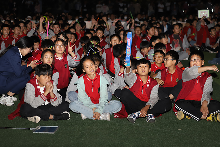 民權(quán)求實小學(xué)第六屆“向美而行，逐夢未來”校園文化藝術(shù)節(jié)圓滿落幕