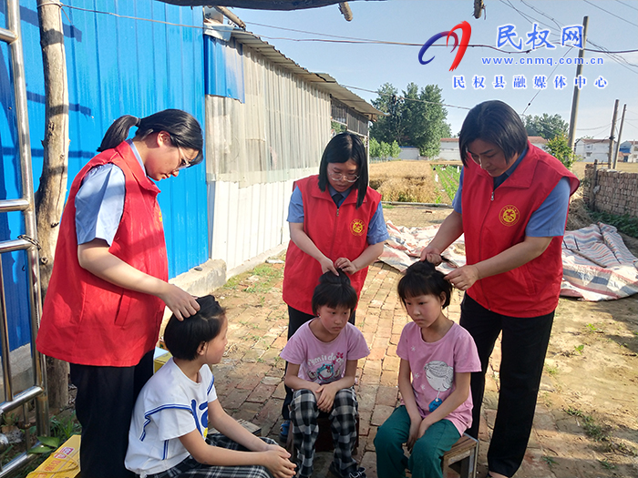 民權(quán)縣人民檢察院開展情系“六一”·一路“童”行主題活動(dòng)