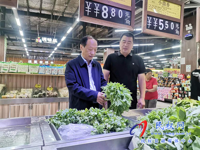 縣總工會(huì)黨組書記、主席瞿志君到包保企業(yè)督導(dǎo)檢查食品安全工作
