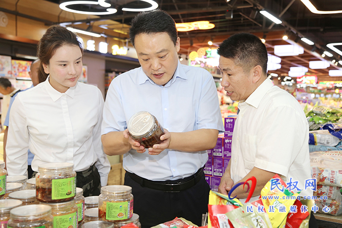  縣委常委、組織部長王義彬調(diào)研督導(dǎo)“三夏”生產(chǎn)和食品安全“兩個(gè)責(zé)任”落實(shí)工作