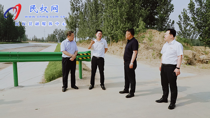 縣委常委、縣紀(jì)委書記、縣監(jiān)委主任冉燃到老通惠渠、壩窩分干、一干渠開展巡河工作