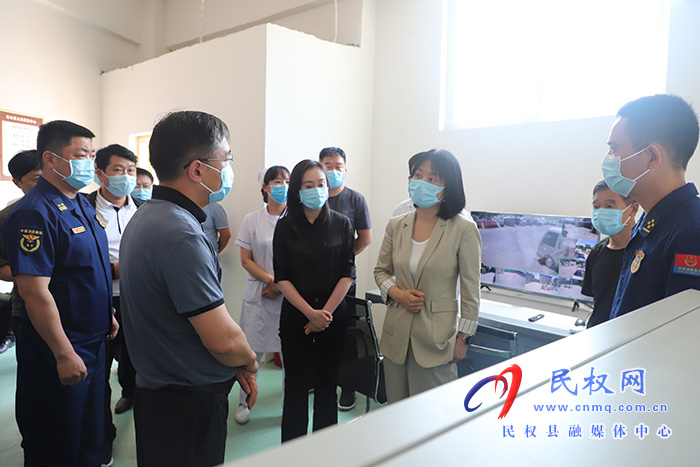 副市長(zhǎng)王愛林到民檢查衛(wèi)生健康系統(tǒng)安全生產(chǎn)工作
