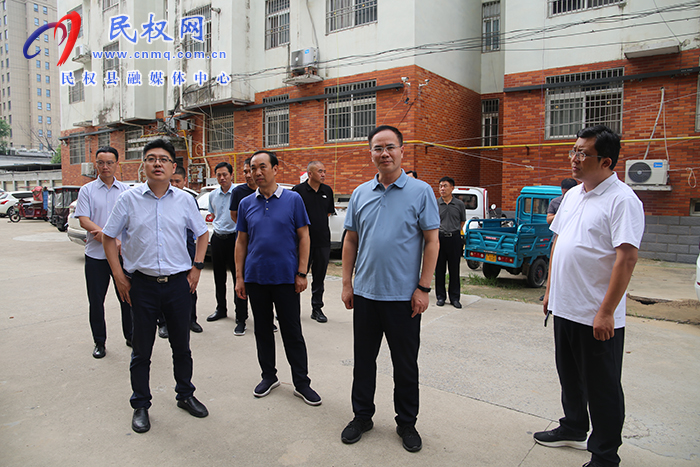 縣委常委、常務(wù)副縣長王景義督導(dǎo)檢查創(chuàng)文工作