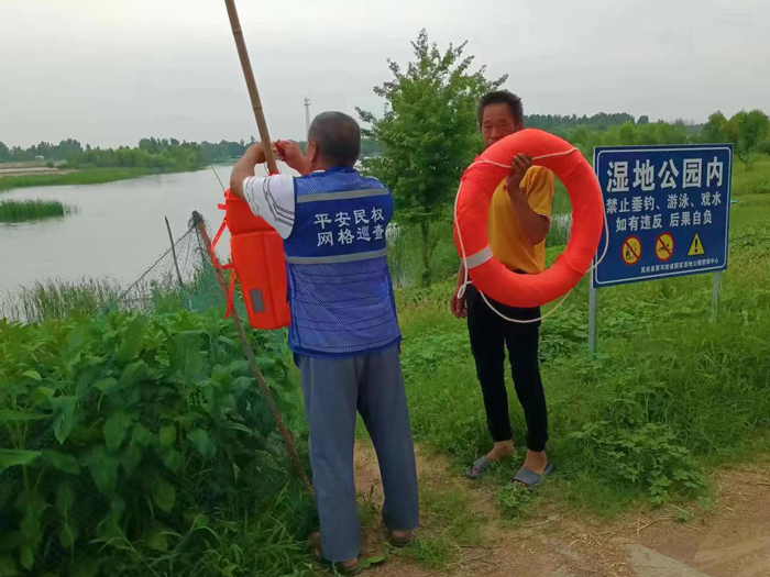 王橋鎮(zhèn)：強(qiáng)化“河長制”巡河，構(gòu)筑堅固的防汛安全堤