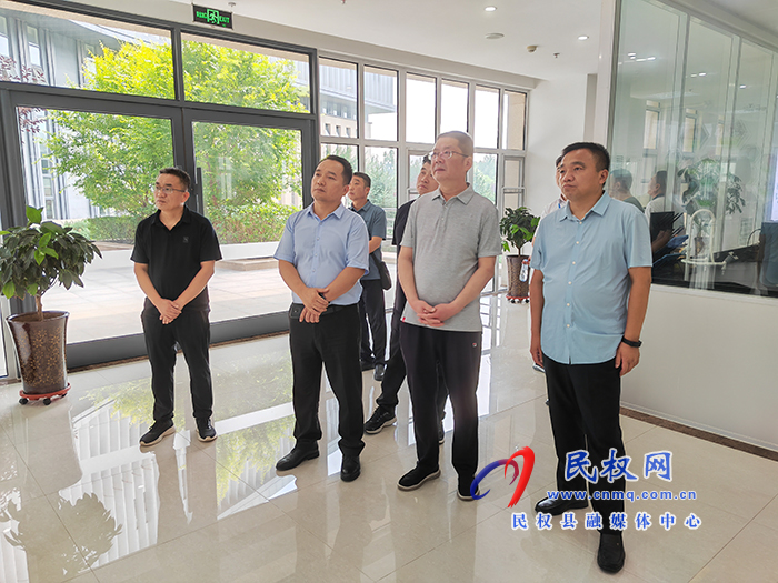 縣人大常委會副主任李勇赴內(nèi)蒙古伊利實業(yè)集團公司考察招商