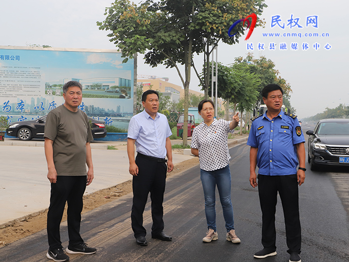 縣委書記王靜嫻早餐會察看城市建設(shè)和創(chuàng)文創(chuàng)衛(wèi)工作