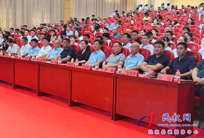 我縣舉行中國醫(yī)師節(jié)慶?；顒?dòng)