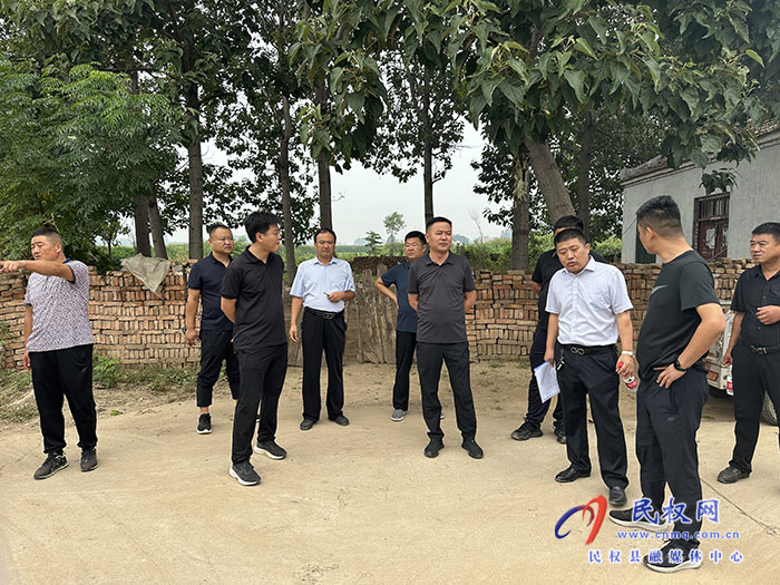 曬一曬！賽出最美鄉(xiāng)村來(lái) 南華街道辦事處“五星”支部創(chuàng)建暨人居環(huán)境整治觀摩活動(dòng)