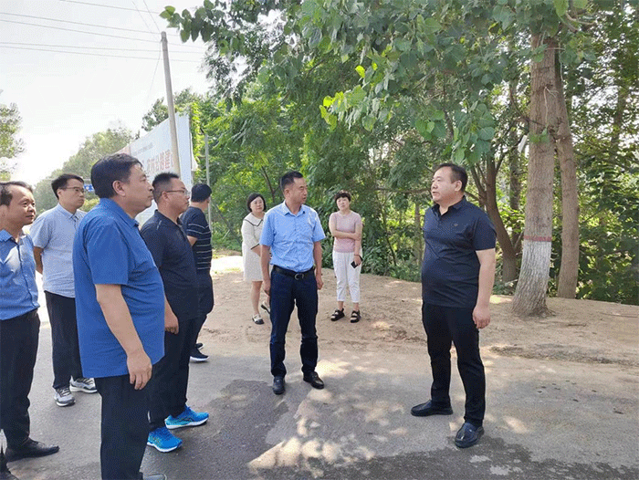 市公路事業(yè)發(fā)展中心黨委書記主任馬登峰到我縣督導(dǎo)普通公路迎“國評”工作