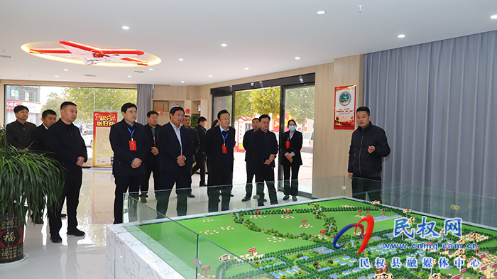 縣人大常委會調(diào)研綜合便民服務中心建設情況座談會召開