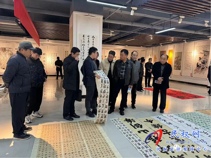 民權(quán)縣文聯(lián)邀請(qǐng)中書(shū)協(xié)會(huì)員、商丘市書(shū)法家協(xié)會(huì)副主席王文博老師點(diǎn)評(píng)書(shū)法作品