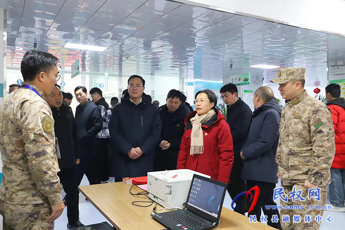 縣委書記、縣人武部黨委第一書記王靜嫻調(diào)研指導(dǎo)征兵體檢工作