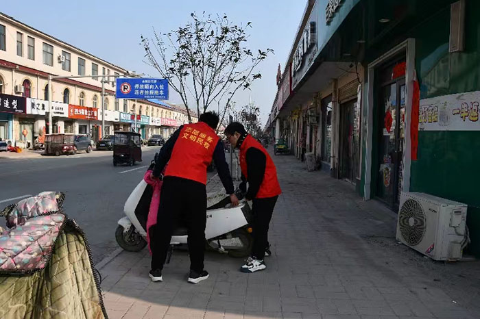 人和鎮(zhèn)開展志愿服務(wù)活動(dòng)