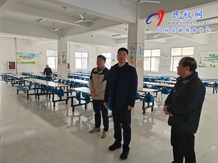 副縣長、花園鄉(xiāng)黨委書記張方杰開展食品安全“兩個責(zé)任”督導(dǎo)工作