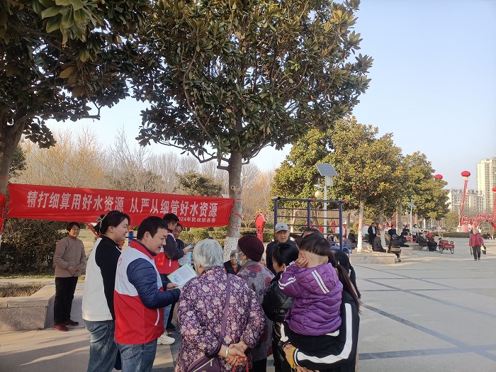 團縣委開展“精打細(xì)算用好水資源 從嚴(yán)從細(xì)管好水資源”節(jié)水宣傳活動