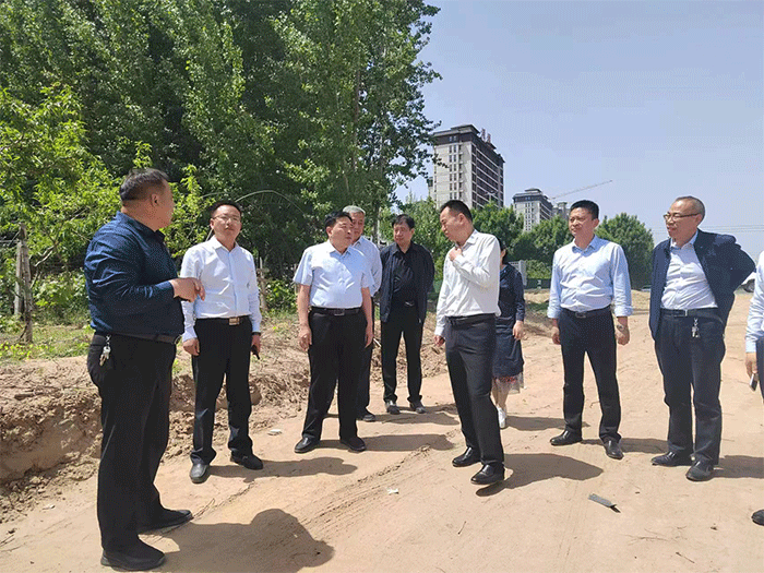 市公路事業(yè)發(fā)展中心黨委書記、主任馬登峰高度點贊我縣公路工作