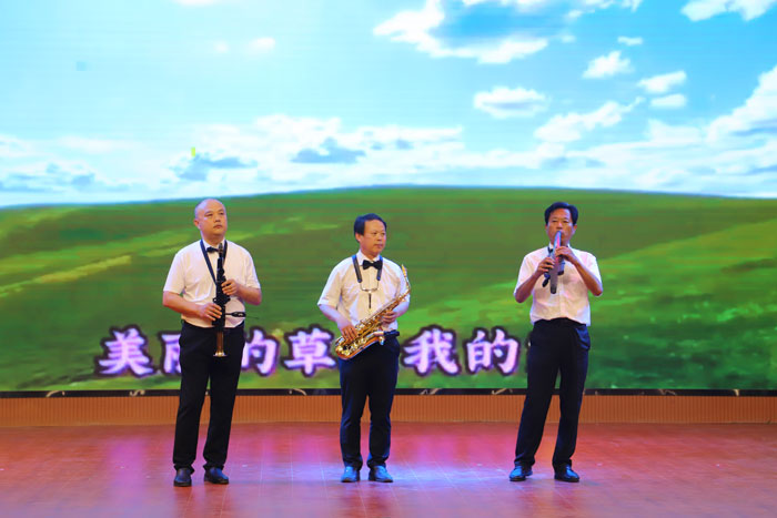 民權(quán)縣舉行慶祝“五一”勞動節(jié)文藝匯演