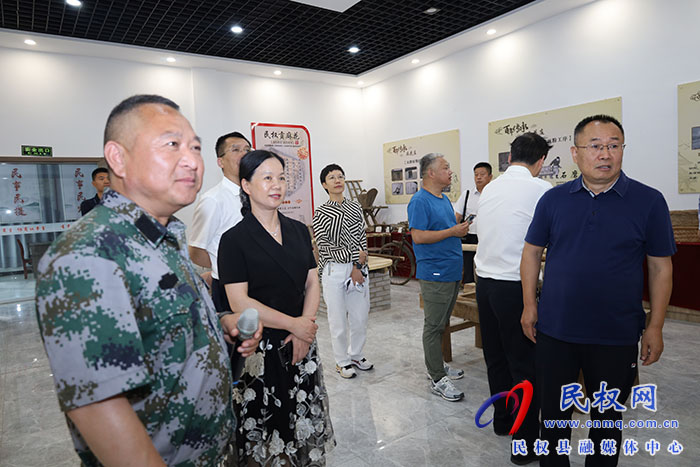 湖州市政協(xié)副主席李紅一行到民考察學(xué)習(xí)